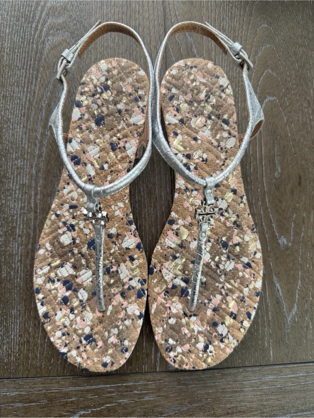 WORN ONCE Tory Burch Metallic Silver Cork-Pattern T-Strap Sandals Size 7.